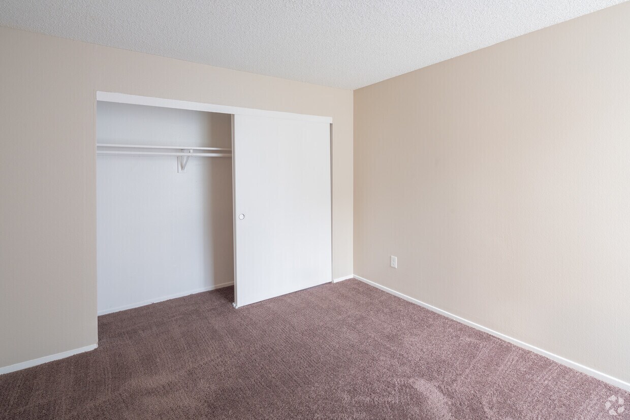 Northpointe Apartments in Long Beach, CA Westside Rentals