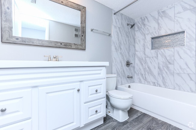 Interior Photo - Summerset