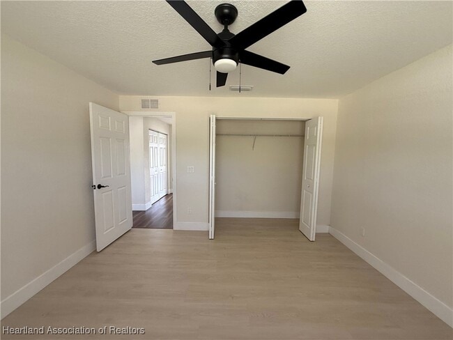 Foto del edificio - 91 Hellcat Ct NW