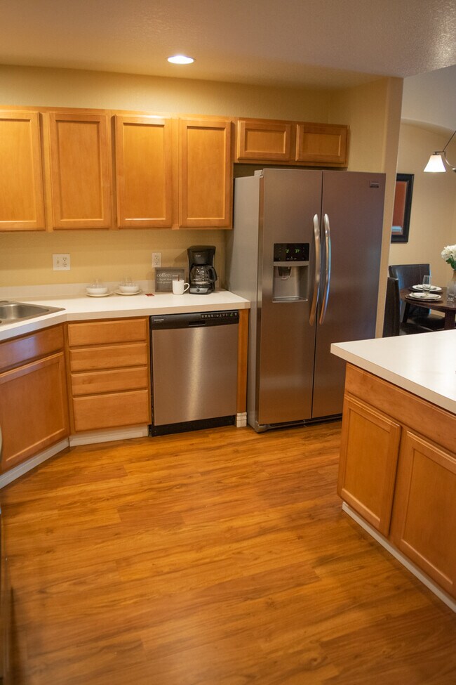Building Photo - 5026 Northern Lights Dr