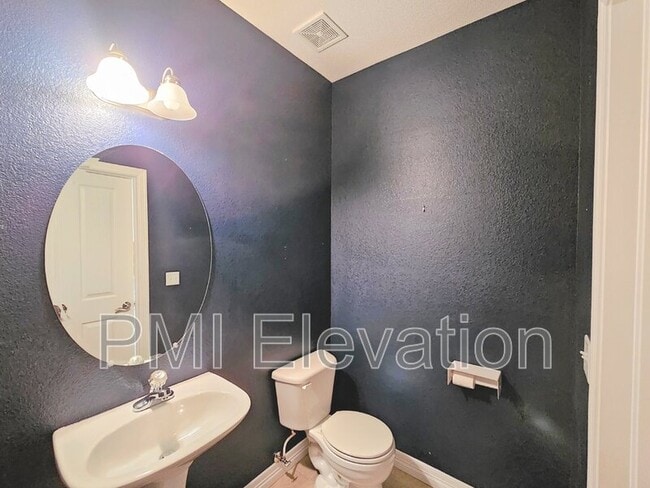 Building Photo - 10174 RidgeGate Circle
