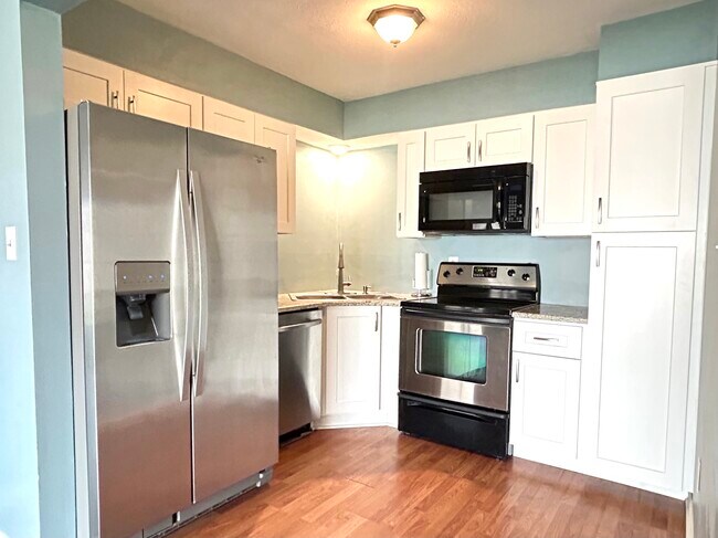 Foto del edificio - 1803 Valparaiso Blvd