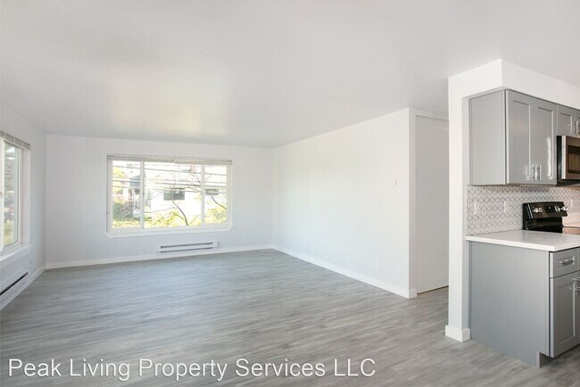Foto del edificio - 5600 California Ave SW