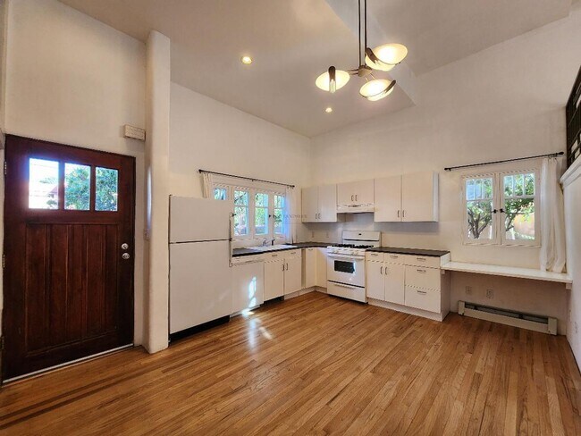 Foto del edificio - 142 E Santa Fe Ave