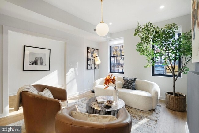 Photo - 403 O St NW Townhome