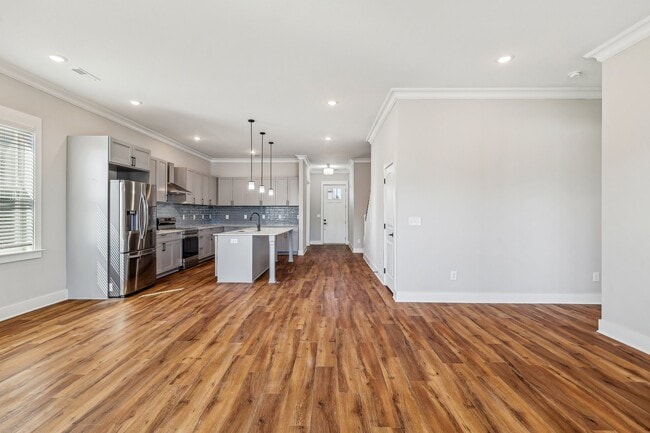 Building Photo - Chartwell Commons at Beechcroft