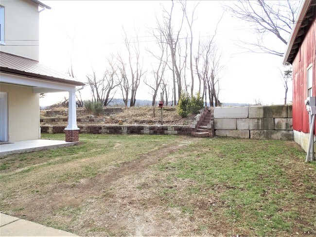 Building Photo - 1260 E Earl Rd