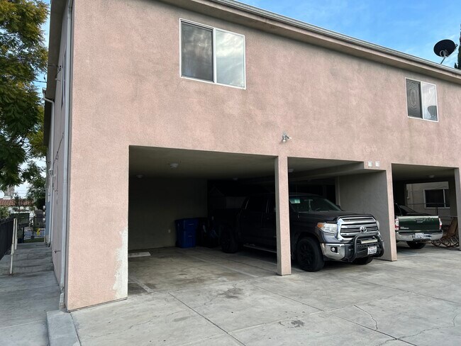 Garage - 6301 8th Ave