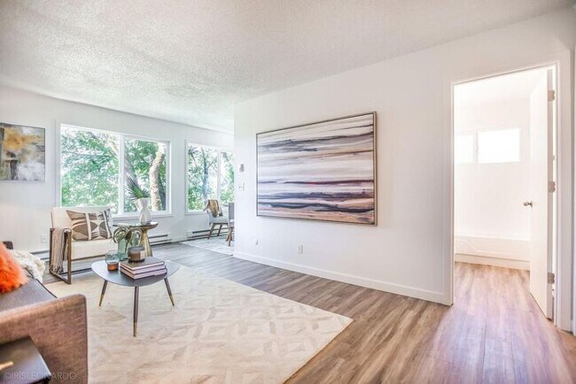Building Photo - 1 bedroom in Oregon City! Must See!! 1ST M...