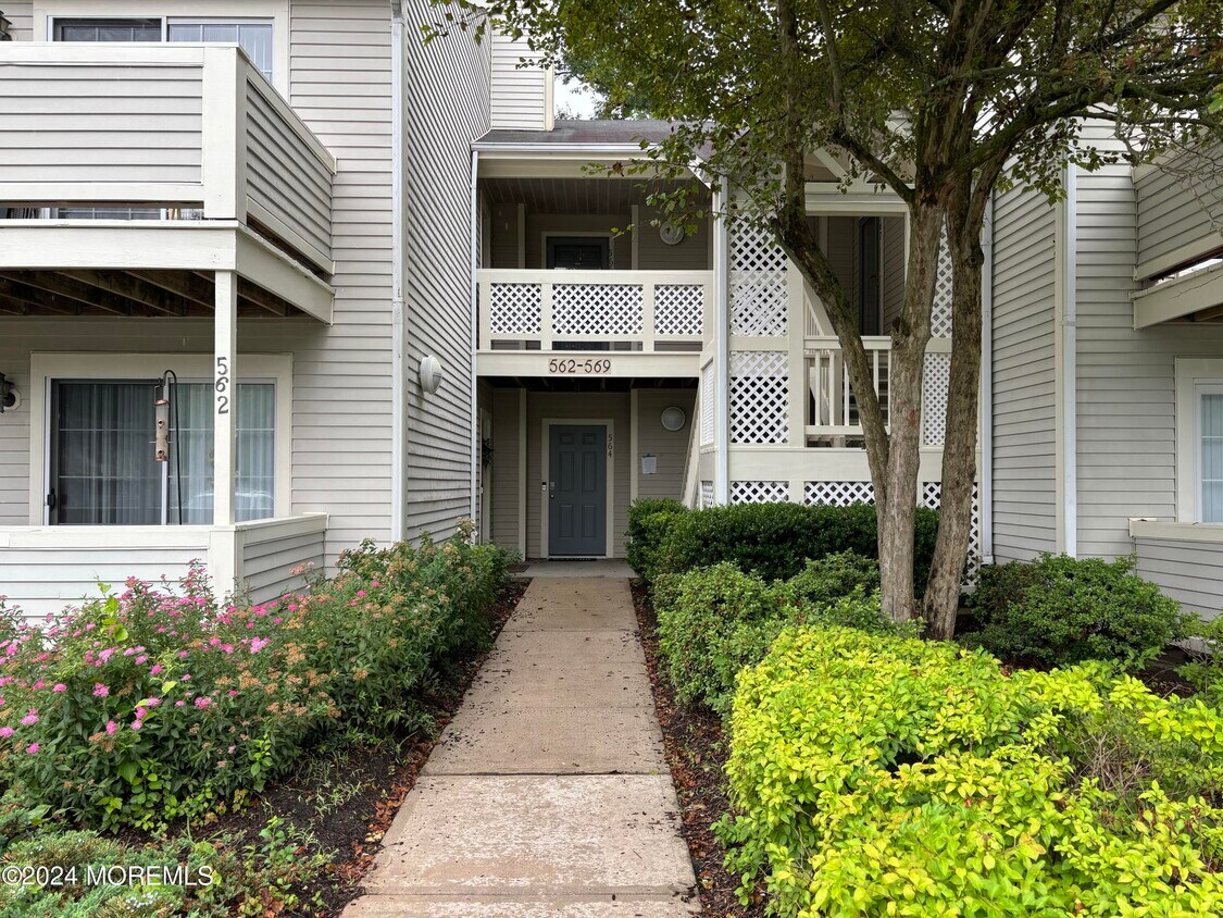 Foto principal - 564 Applewood Ct