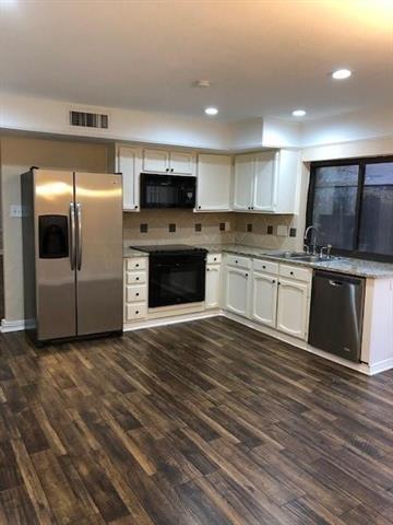 Foto del edificio - 1706 Hartford Dr
