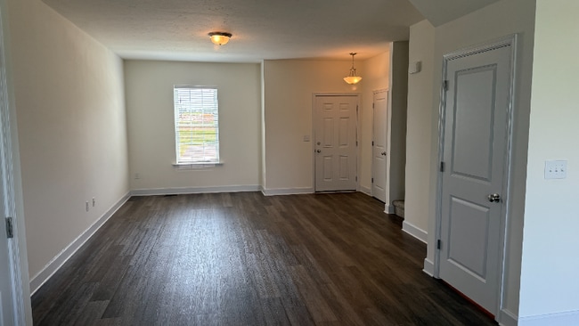 Building Photo - 3615 Fieldstone Dr