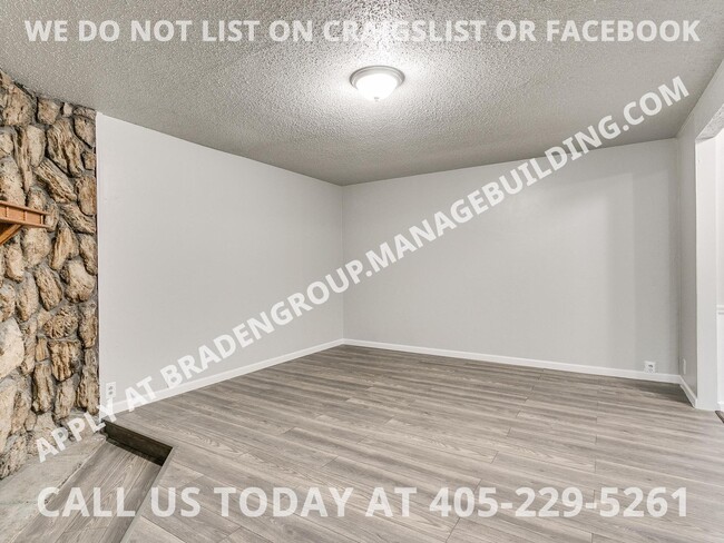 Foto del edificio - 6612 NW 30th St