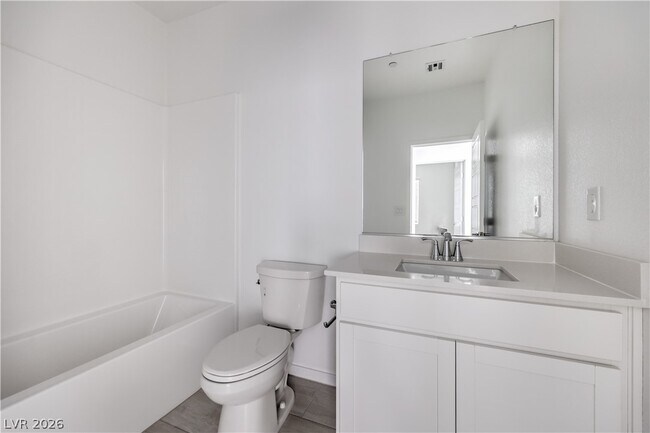 Foto del edificio - 11804 Waterbird Ave