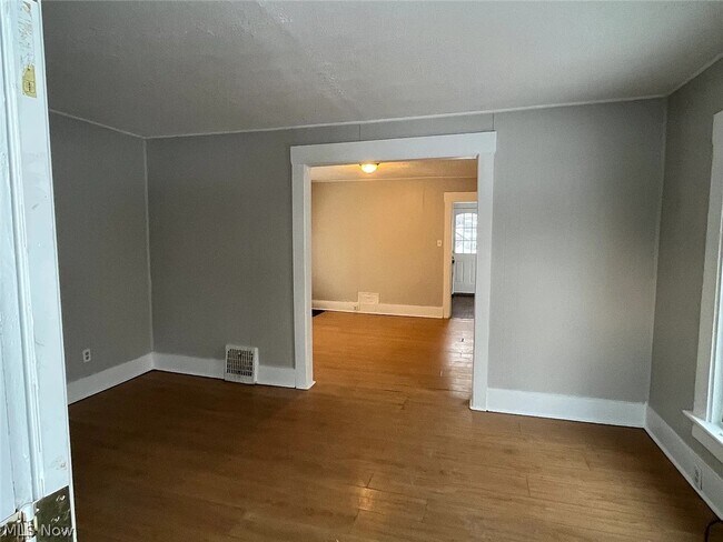 Foto del edificio - 384 W Bartges St