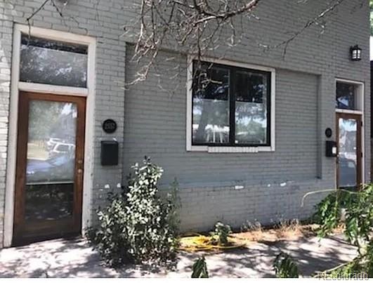 Foto del edificio - 2557 N Clarkson St