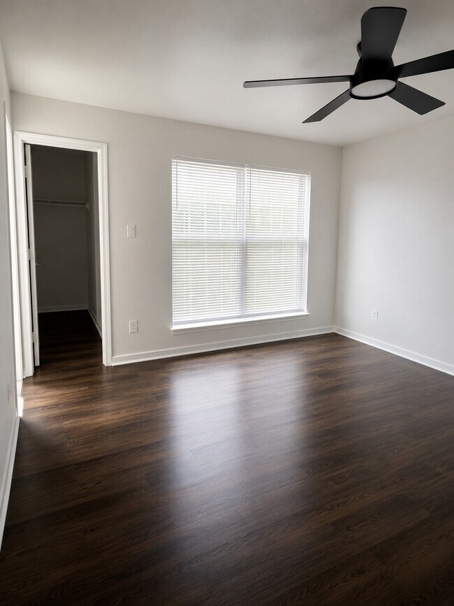 Building Photo - 2103 Place Rebecca Ln