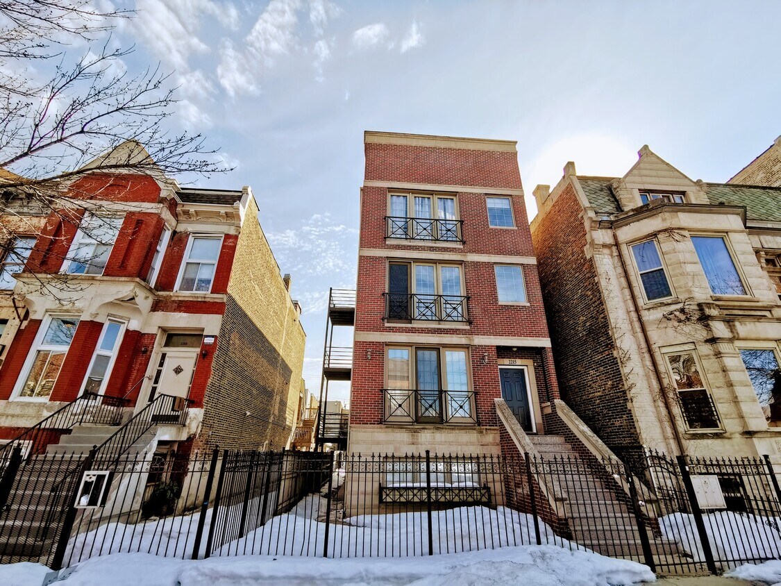Foto principal - 2215 W Washington Blvd