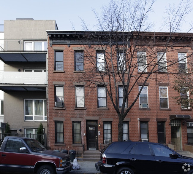Building Photo - 70 Steuben St