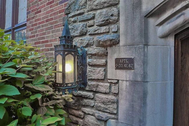 Foto del edificio - 2324 Park Ave