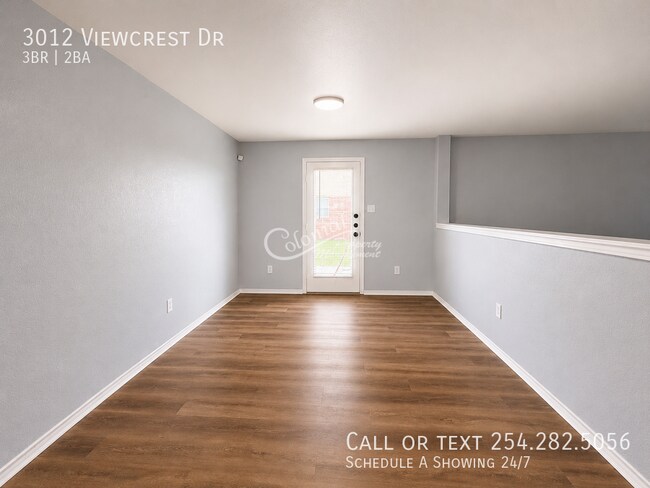 Building Photo - 3012 Viewcrest Dr