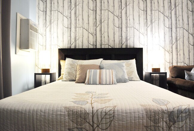 Bed - 2175 Sidewinder Dr