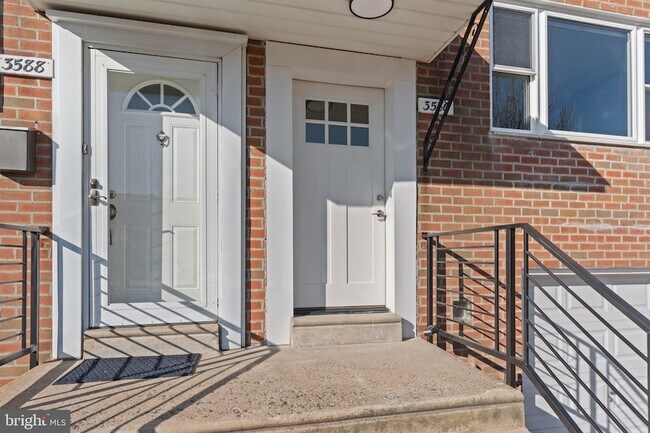 Building Photo - 3586 Dows Rd