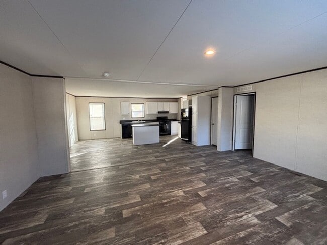 Building Photo - 5952 Yale Ave