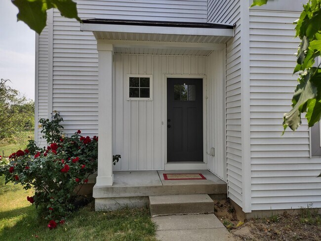 Building Photo - 1015 Katra Ln