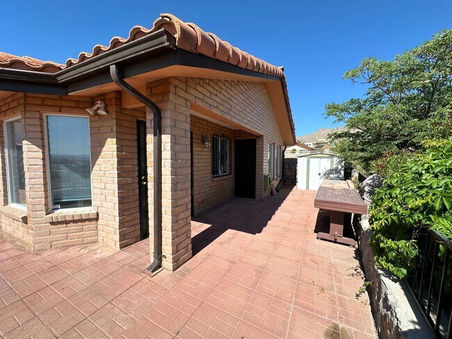 Foto del edificio - 3245 Mountain Trail