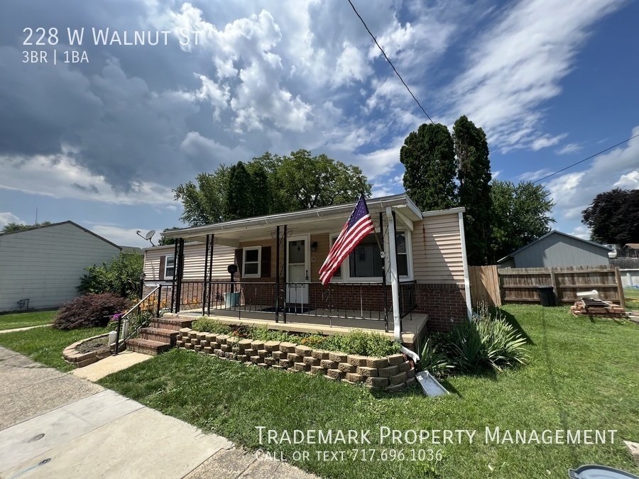 Primary Photo - Nice Marietta Rancher with Beautiful Yard