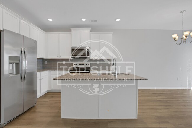 Building Photo - 102 Jaxton St