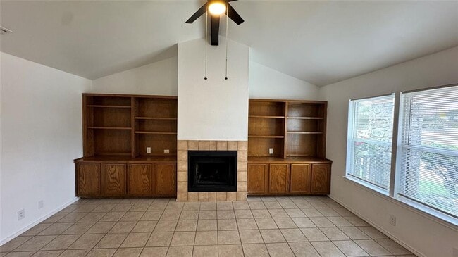Building Photo - 1304 Conway Dr