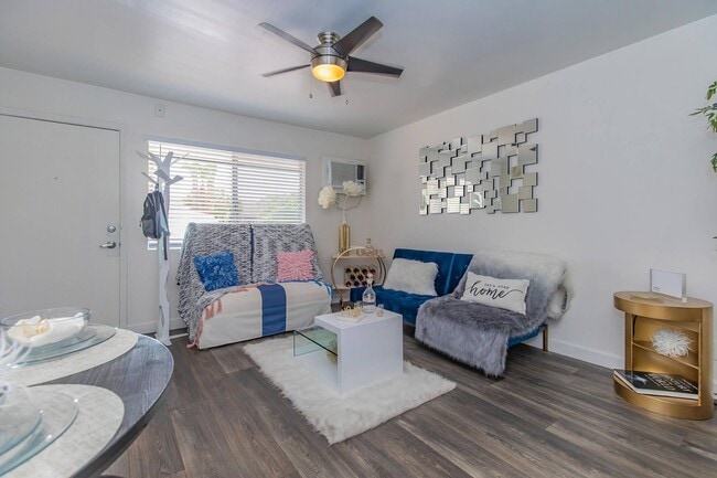 Interior Photo - Studio 710 Apartments