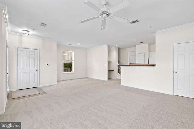 Building Photo - 11375 Aristotle Dr