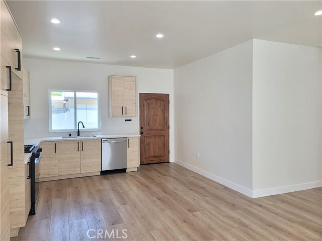 Building Photo - 16840 Los Alimos St