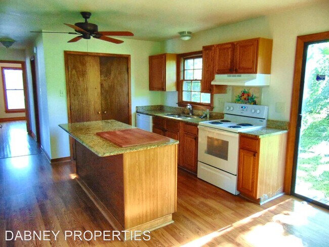 Foto del edificio - 4 br, 2 bath House - 4903 Goddin Circle