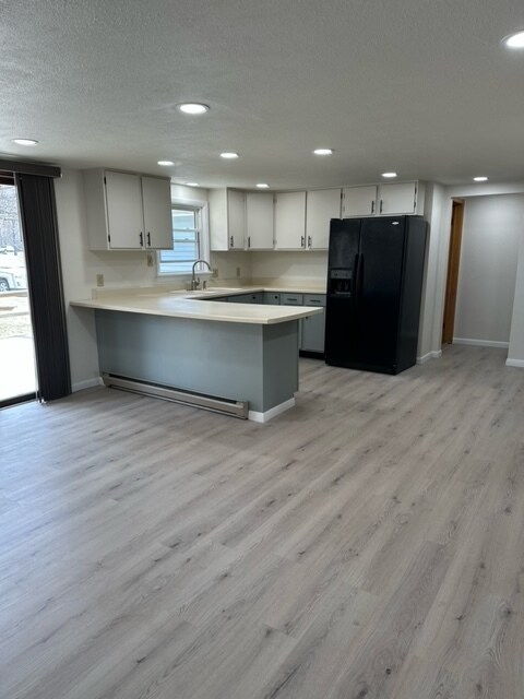 Building Photo - 455 River Dr