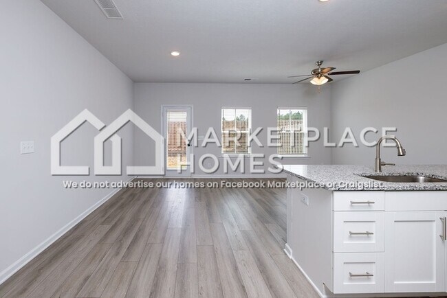 Foto del edificio - 3423 Briar Rose Ct