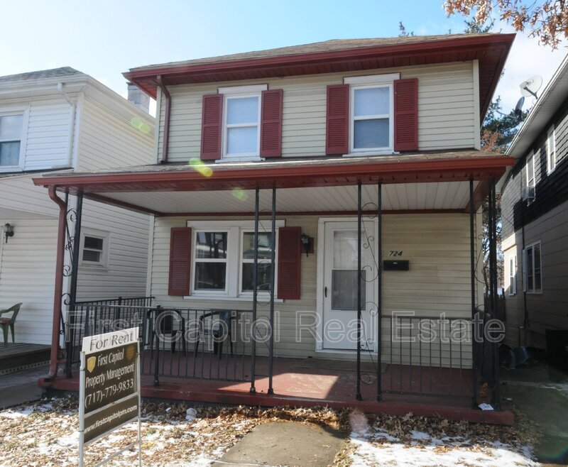 Primary Photo - 724 S Newberry St