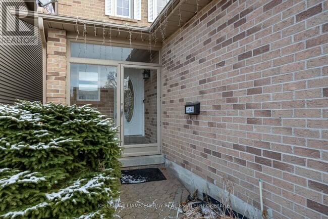 Photo du bâtiment - 606 Cobblehill Dr