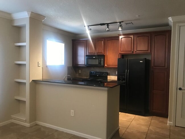 Photo - 912CP. BP215(100) Apartment