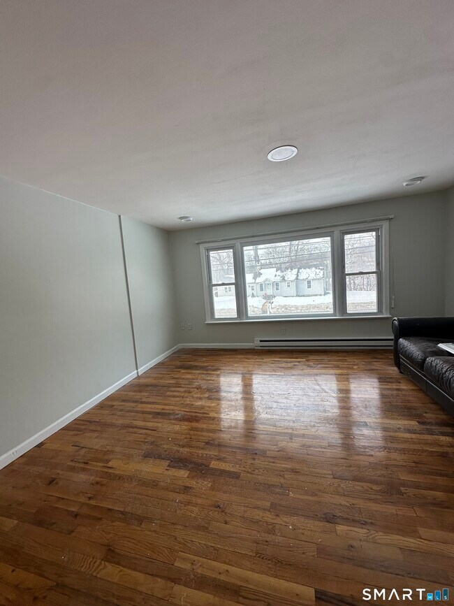 Foto del edificio - 211 Kent Rd