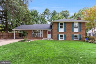 Building Photo - 1402 Mullins St
