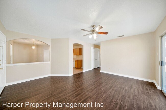 Foto del edificio - 3 br, 2 bath House - 106 Lebanon St
