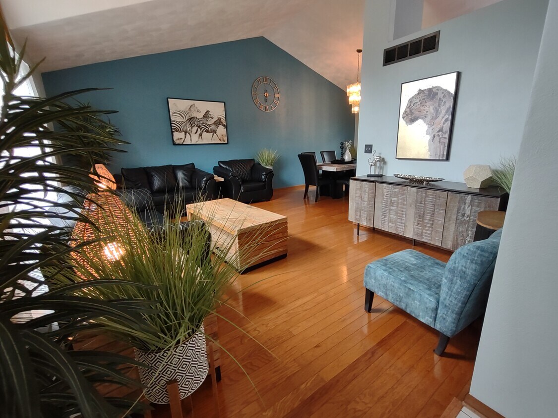 Foto principal - 4465 Masters Ct