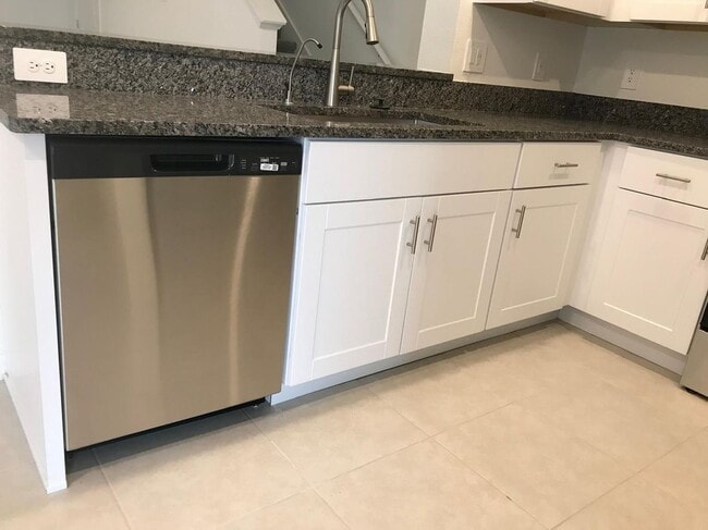 Foto del edificio - 10143 Honey Hammock Wy