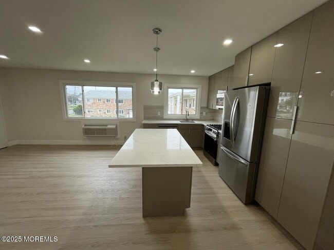 Building Photo - 1 Ocean Ave