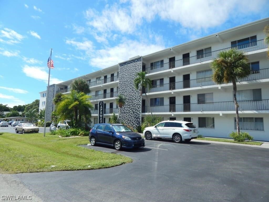 Primary Photo - 4906 Victoria Dr
