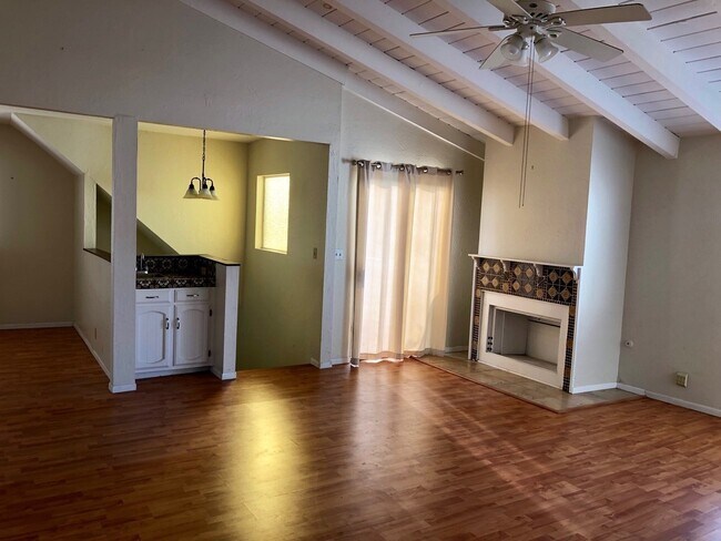 Foto del edificio - Pierpont Beach Home